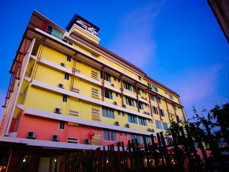 Much-Che Manta Boutique Hotel Udon Thani Esterno foto