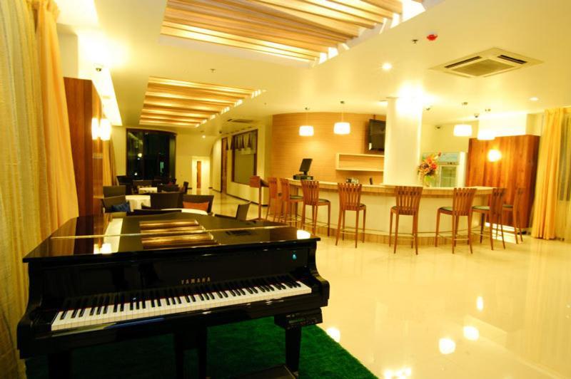 Much-Che Manta Boutique Hotel Udon Thani Esterno foto
